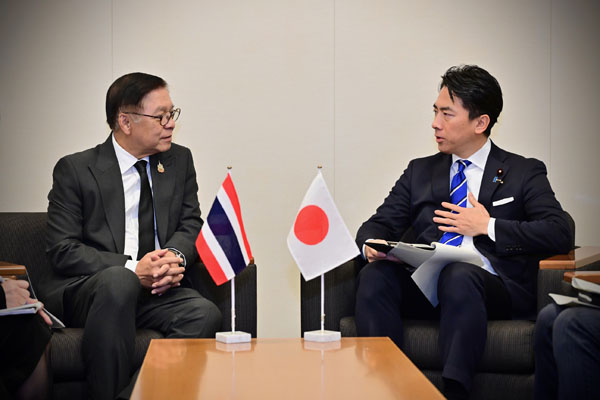 タイ王国外務大臣による小泉大臣表敬