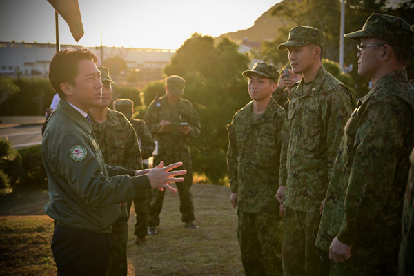 陸上自衛隊相浦駐屯地視察