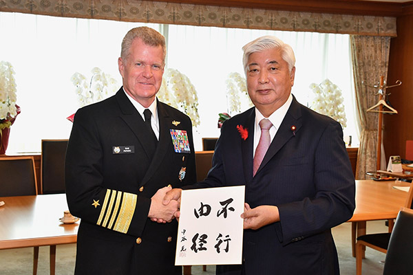パパロ米インド太平洋軍司令官による中谷防衛大臣表敬