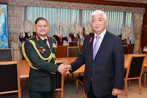 ドウィヴェディ印陸軍参謀長による中谷防衛大臣表敬