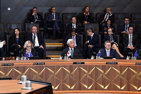 ＮＡＴＯ国防相会合出席及び各国国防大臣との会談等