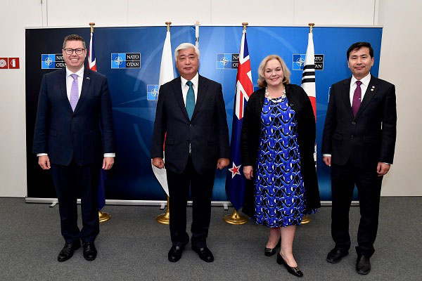 ＮＡＴＯ国防相会合出席及び各国国防大臣との会談等