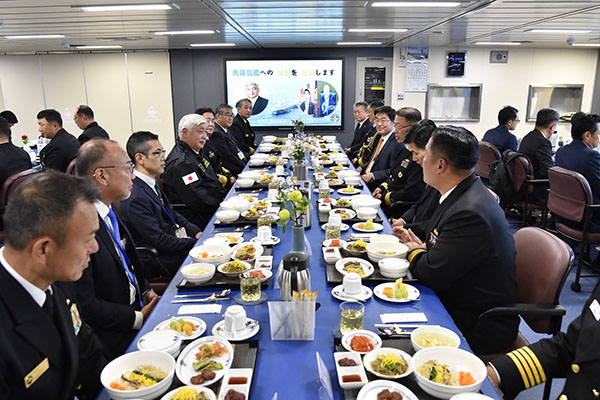 韓国海軍練習艦隊の入港歓迎行事