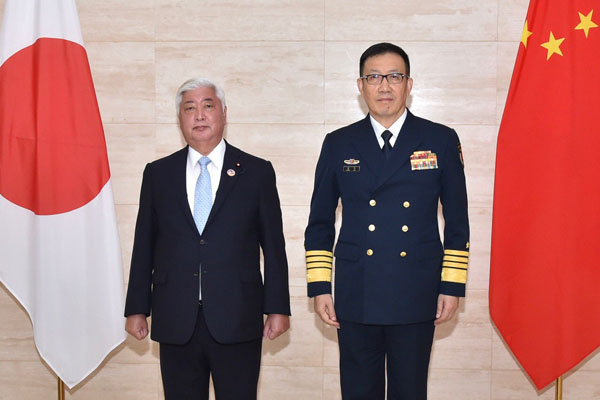 日中防衛相会談