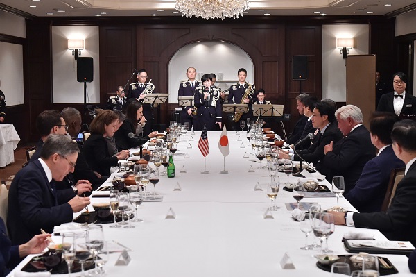 日米防衛相夕食会