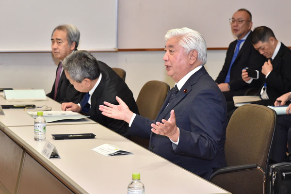 久辺三区長との面会
