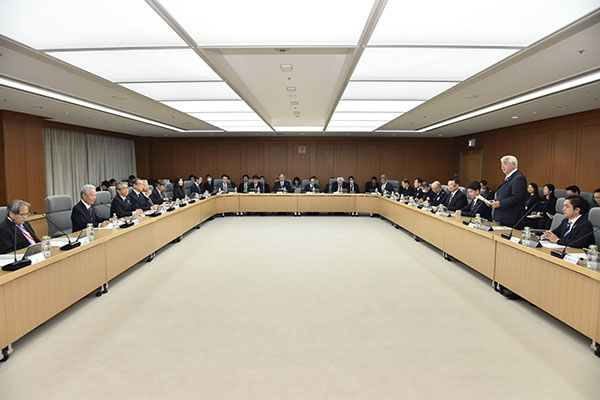 防衛力の抜本的強化に関する有識者会議への出席