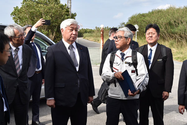 波照間港と波照間空港の視察