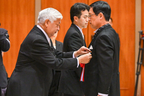 第４４回危険業務従事者叙勲勲章伝達式