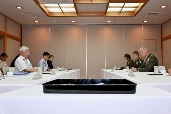ターナー四軍調整官との面談