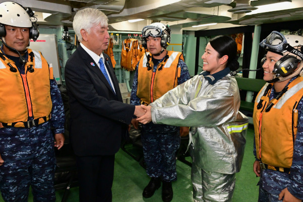 海上自衛隊横須賀地区視察