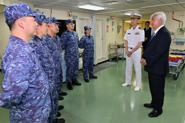 海上自衛隊横須賀地区視察