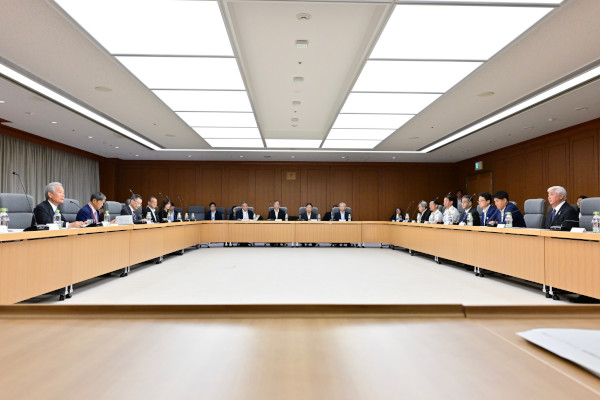 防衛力抜本的強化に関する有識者会議