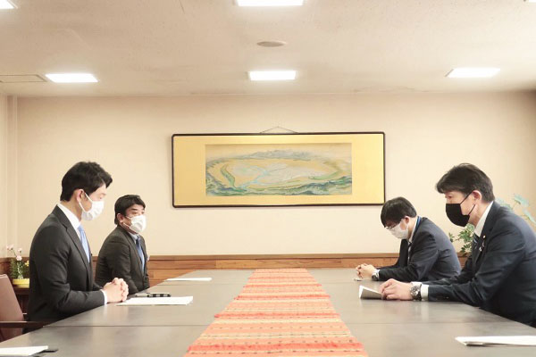 陸上自衛隊第２師団の改編行事（隊旗授与式）への出席等5