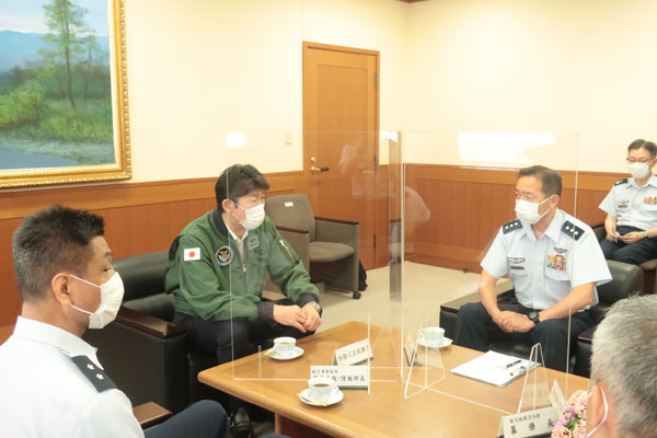 航空自衛隊横田基地の視察