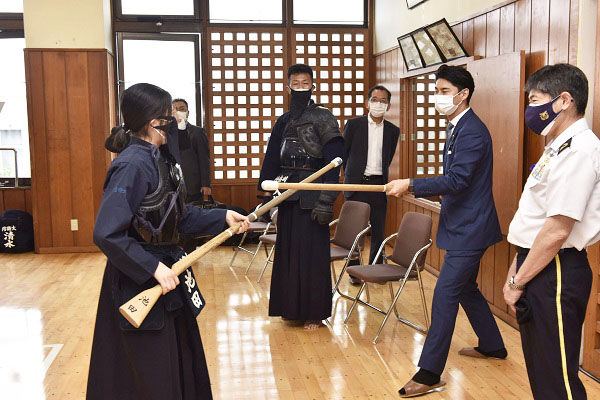 防衛大学校の視察