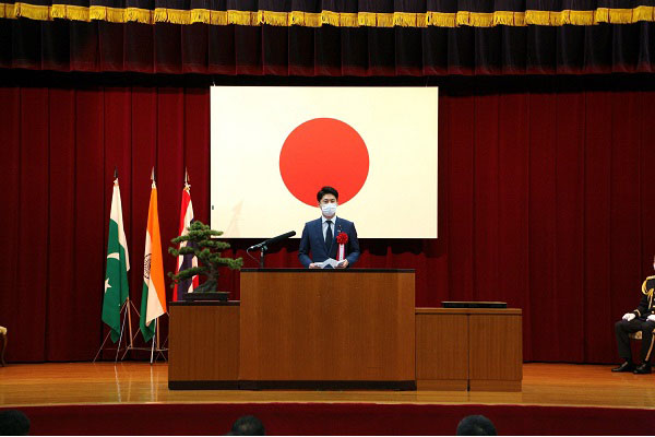 自衛隊高級課程合同卒業式への出席