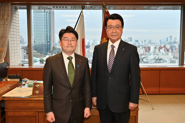 北海道千歳市長からの表敬
