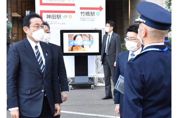 自衛隊東京大規模接種会場の視察