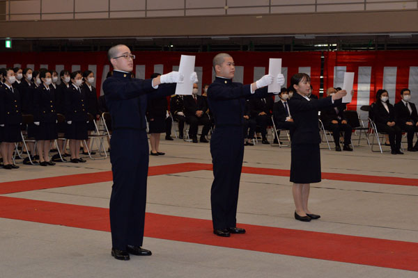防衛医科大学校入校式への出席
