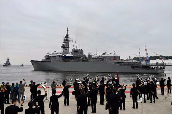 練習艦隊出国行事への出席