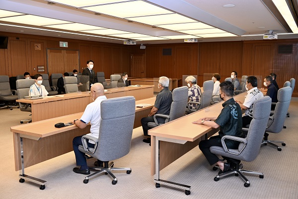 沖縄県基地周辺住宅防音事業協力会からの要請