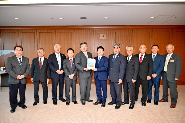 陸上自衛隊第２４普通科連隊・えびの駐屯地存続期成同盟会からの要請