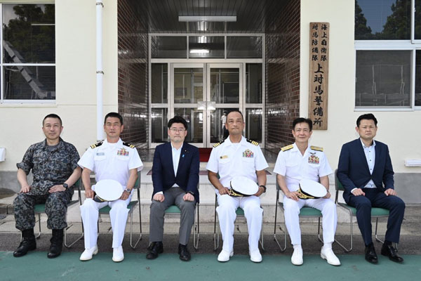 部隊視察（2/3）