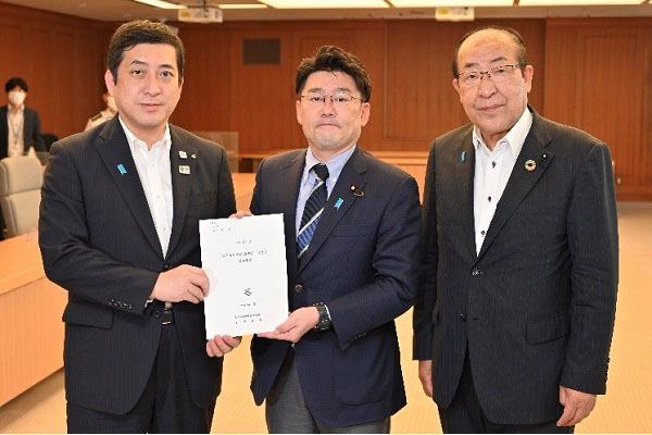 鹿児島県知事及び鹿児島県開発促進協議会からの要請