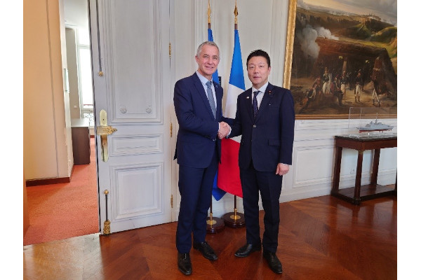 本田防衛副大臣のフランス訪問