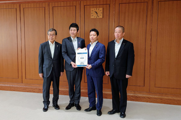 京都府舞鶴市長及び同市議会議長等からの要請
