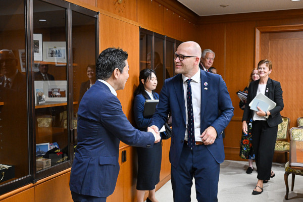 日ノルウェー副大臣会談