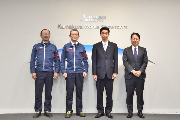 企業視察