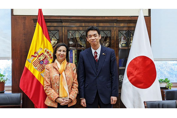 井野防衛副大臣のスペイン王国及びチェコ共和国訪問