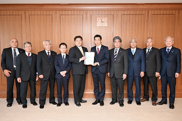 陸上自衛隊第２４普通科連隊・えびの駐屯地存続期成同盟会からの要請