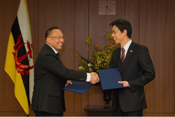 井野防衛副大臣とラザック・ブルネイ国防副大臣による会談等