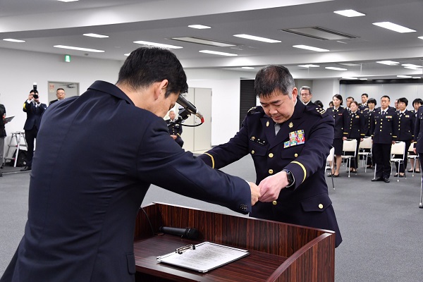 自衛隊大阪大規模接種会場　任務完了式