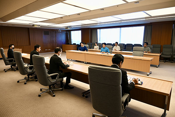 沖縄県那覇市議会自民党会派からの要請