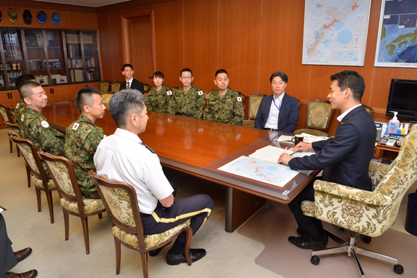 パプアニューギニア派遣自衛官の激励