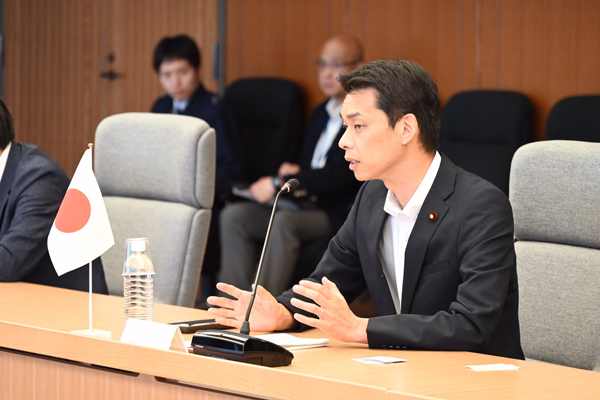 欧州議会外務委員会議員団の防衛省訪問