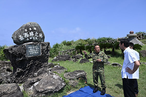 部隊視察