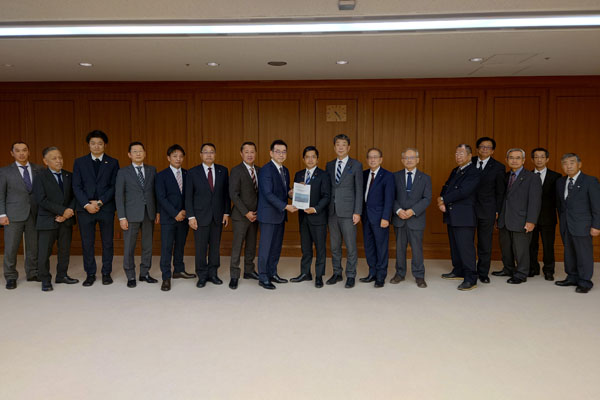 北海道倶知安町長及び同町議会議長等からの表敬