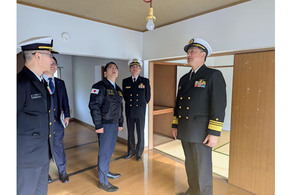 部隊視察