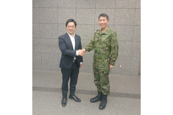 自衛隊サイバー防衛隊の視察