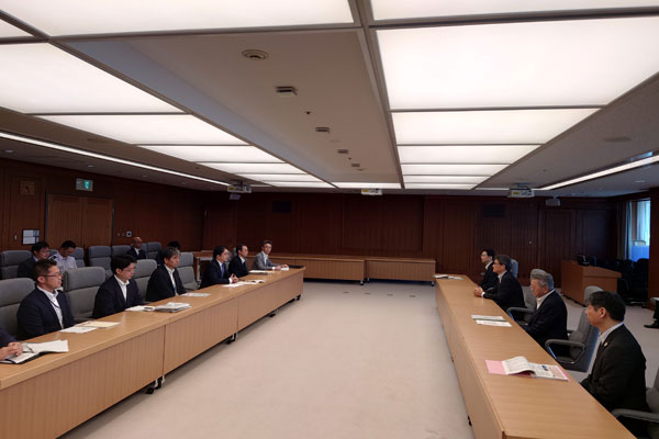 宮崎県知事及び同県議会議長からの要請