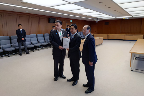 島根県知事及び米軍機騒音等対策協議会からの要請