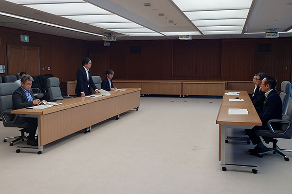 岩手山中演習場周辺市連絡協議会からの要請