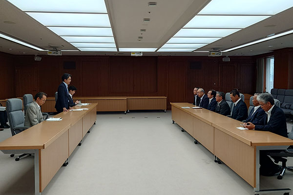 青森県六ケ所村長及び同村議会副議長等からの表敬