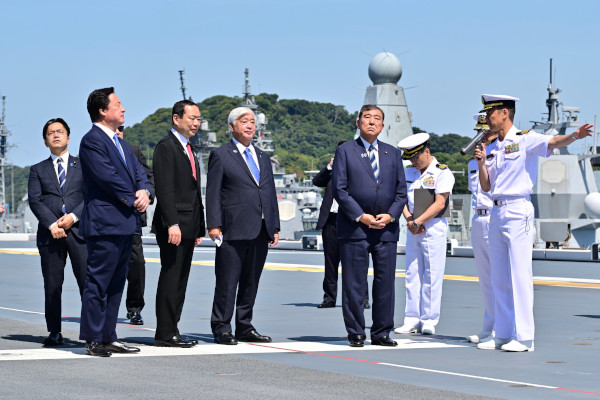 海上自衛隊横須賀地区視察