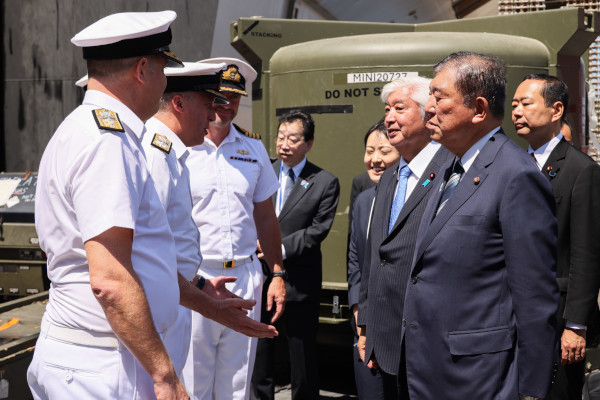 海上自衛隊横須賀地区視察
